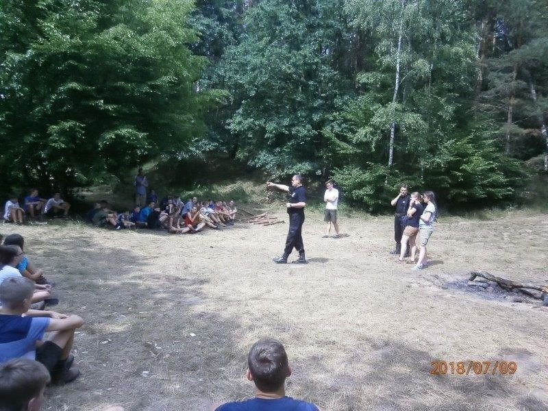 Strażacy wspierają harcerzy