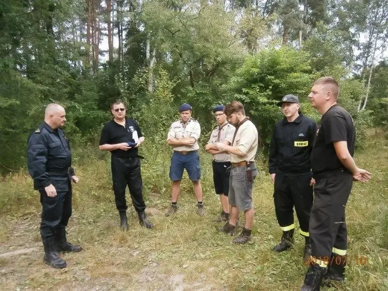 Strażacy wspierają harcerzy