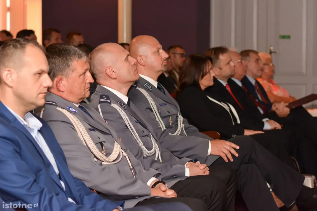 Święto bolesławieckiej policji: awanse i wyróżnienia