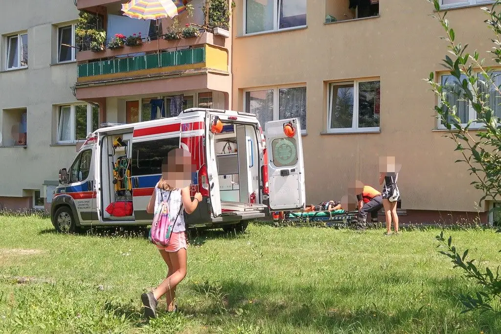 12-latka wypadła z balkonu na Gałczyńskiego