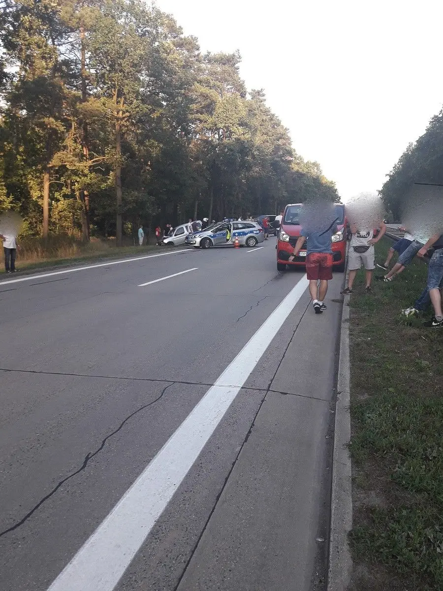 Karambol na A4. 7 osób rannych, autostrada zablokowana