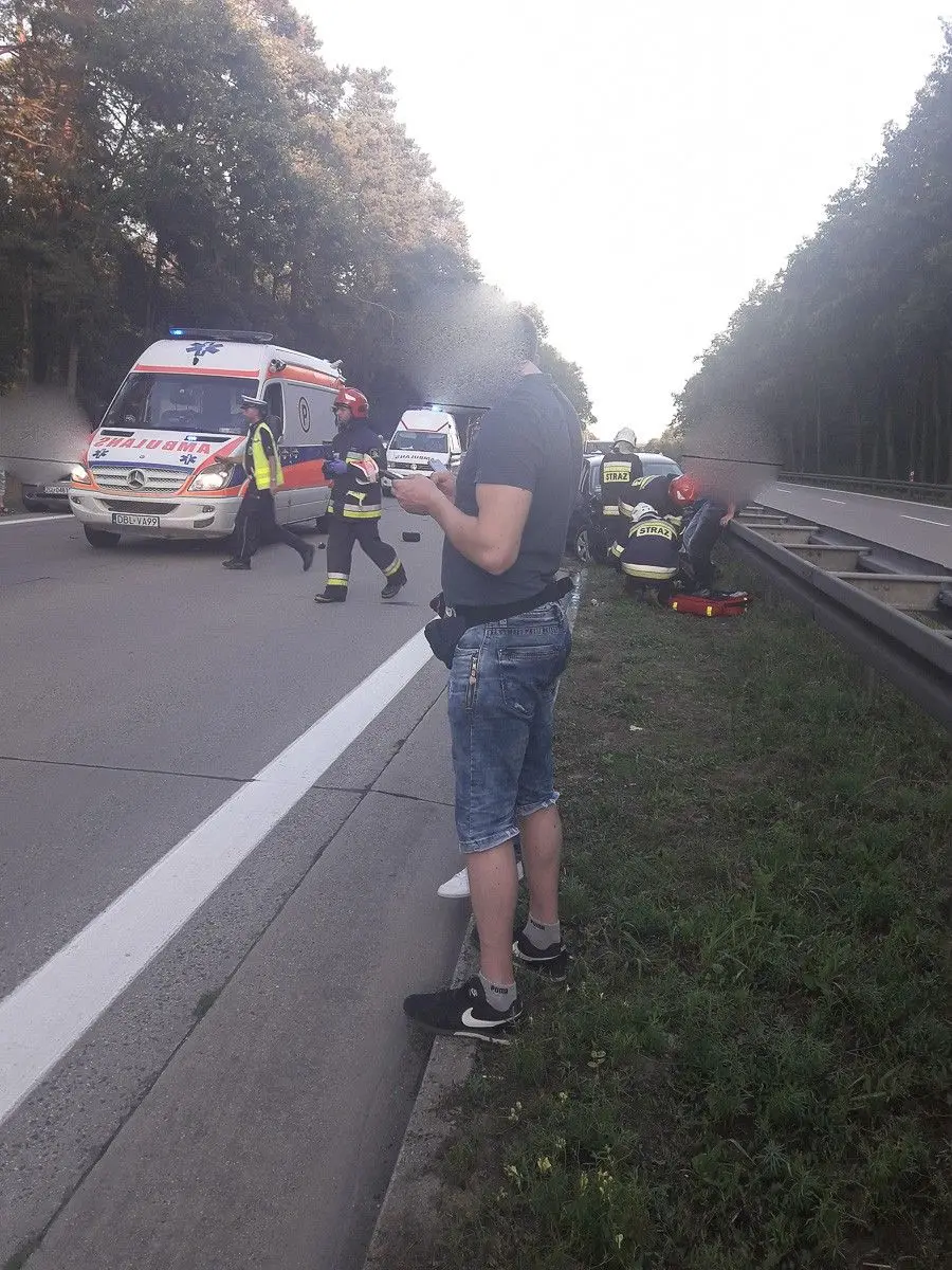 Karambol na A4. 7 osób rannych, autostrada zablokowana