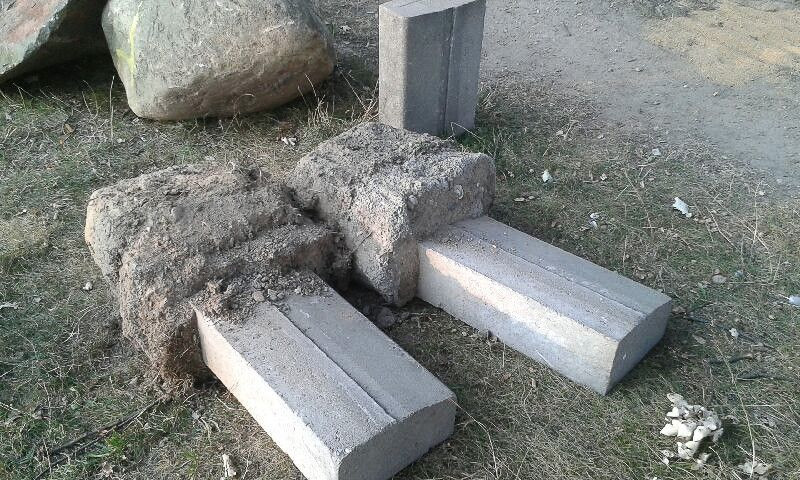 Bulwar nad Bobrem zdemolowany