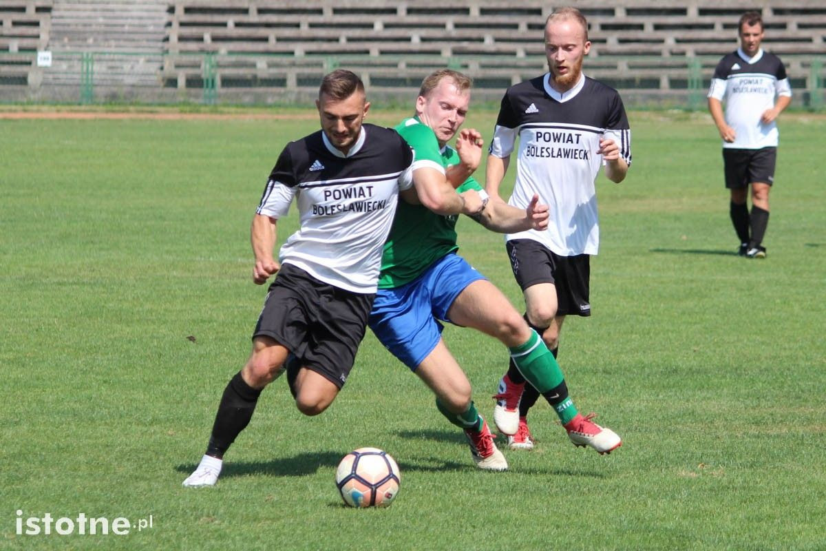 BKS wysoko wygrywa w sparingu z Piastem Zawidów