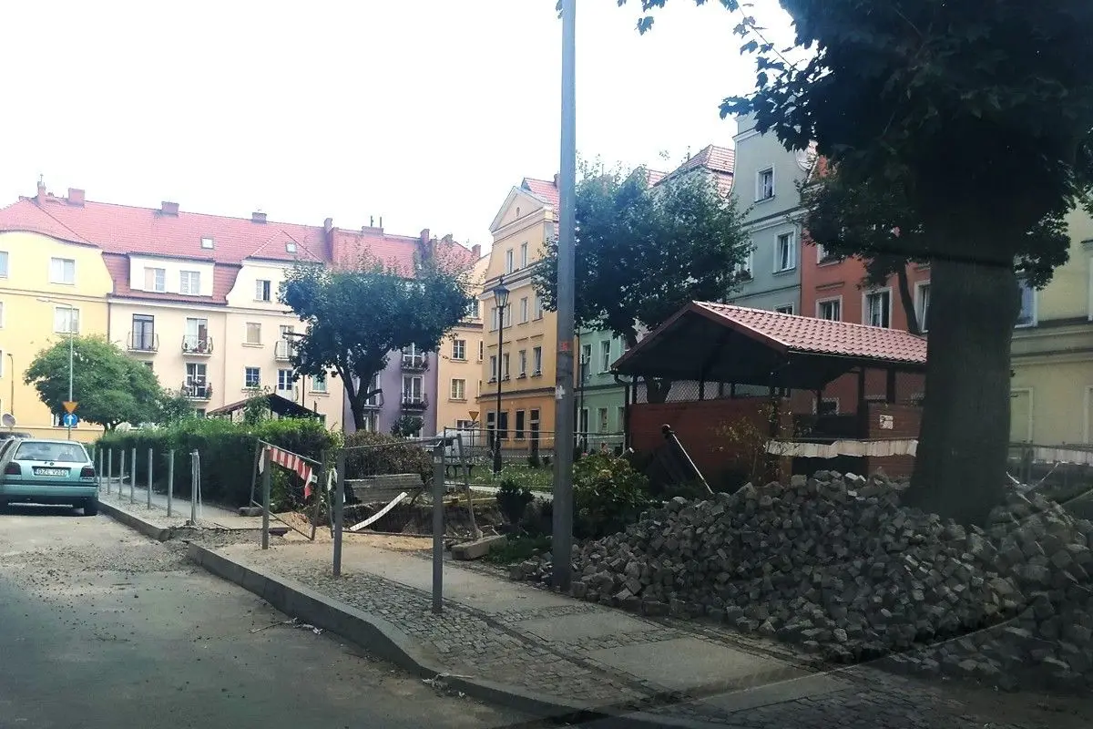 ZEC modernizuje sieć ciepłowniczą. Kierowcy narzekają na utrudnienia