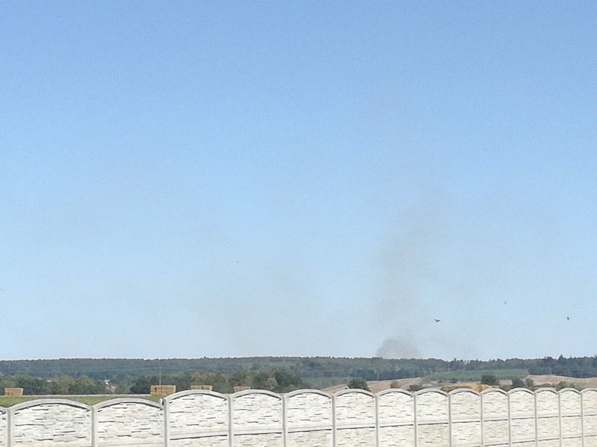 Pożar lasu w pobliżu Okmian