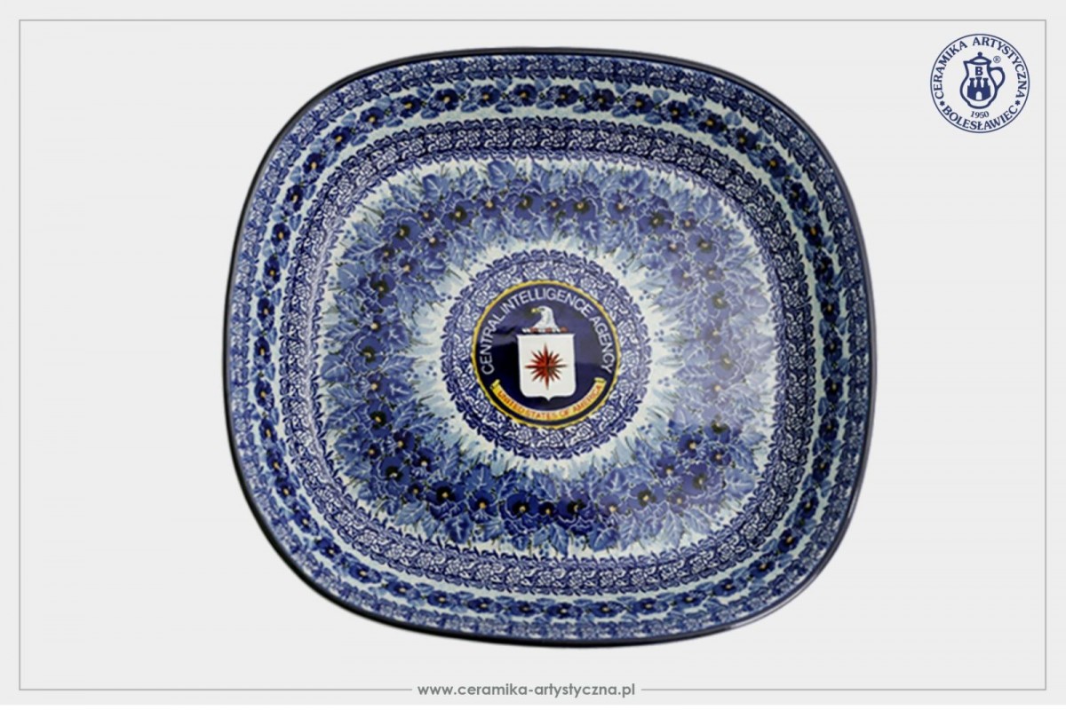 Ceramika wyprodukowana dla CIA przez Ceramikę Artystyczną Spółdzielnię Rękodzieła Artystycznego