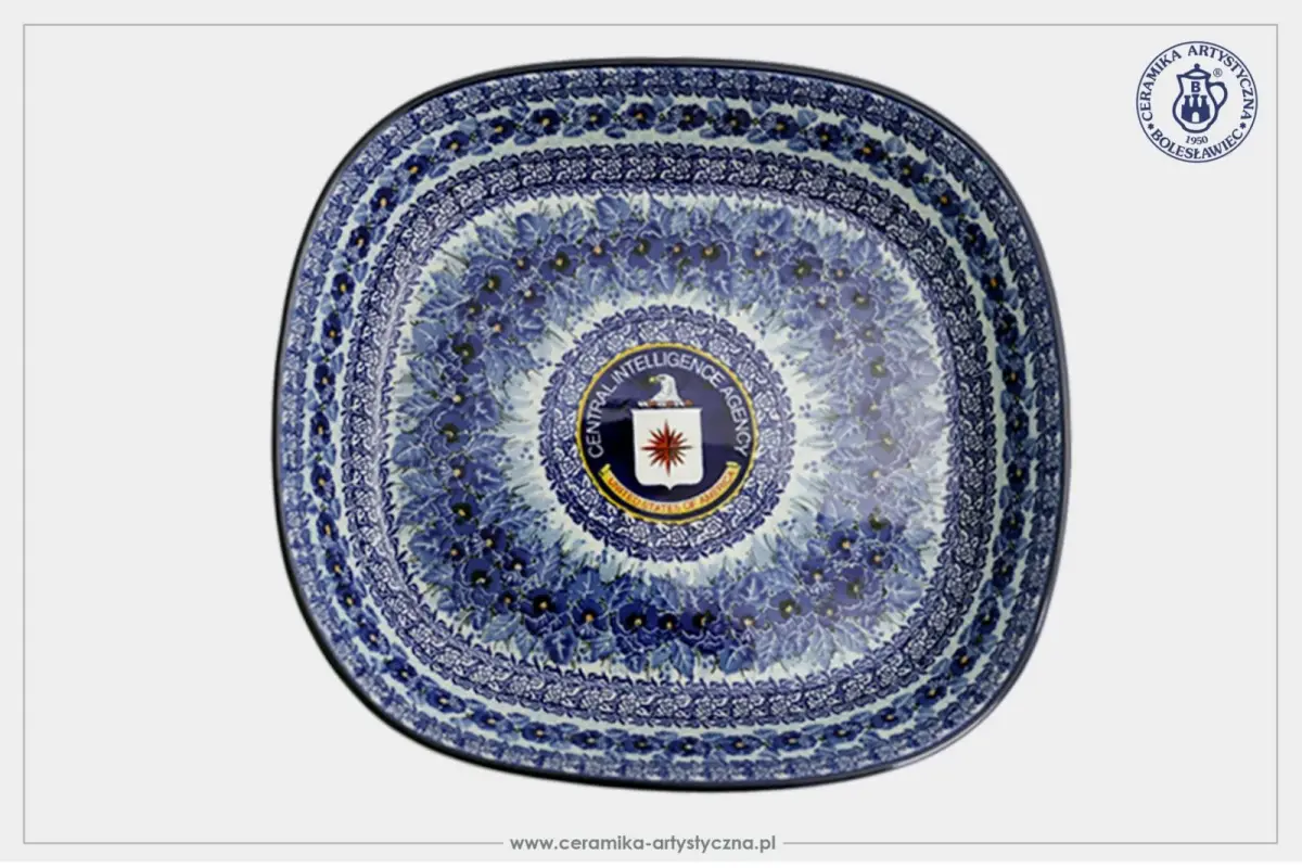 Ceramika wyprodukowana dla CIA przez Ceramikę Artystyczną Spółdzielnię Rękodzieła Artystycznego