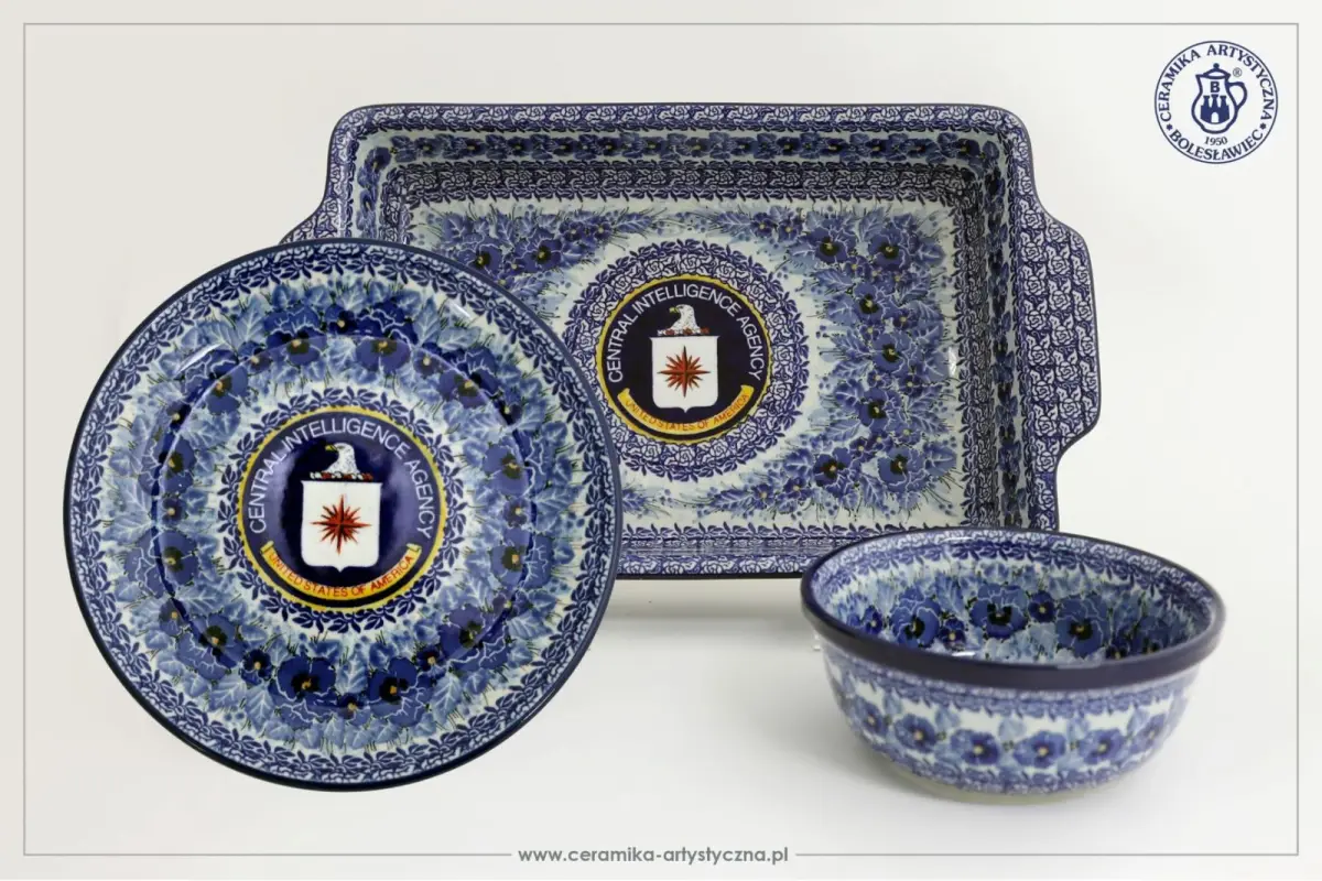 Ceramika wyprodukowana dla CIA przez Ceramikę Artystyczną Spółdzielnię Rękodzieła Artystycznego