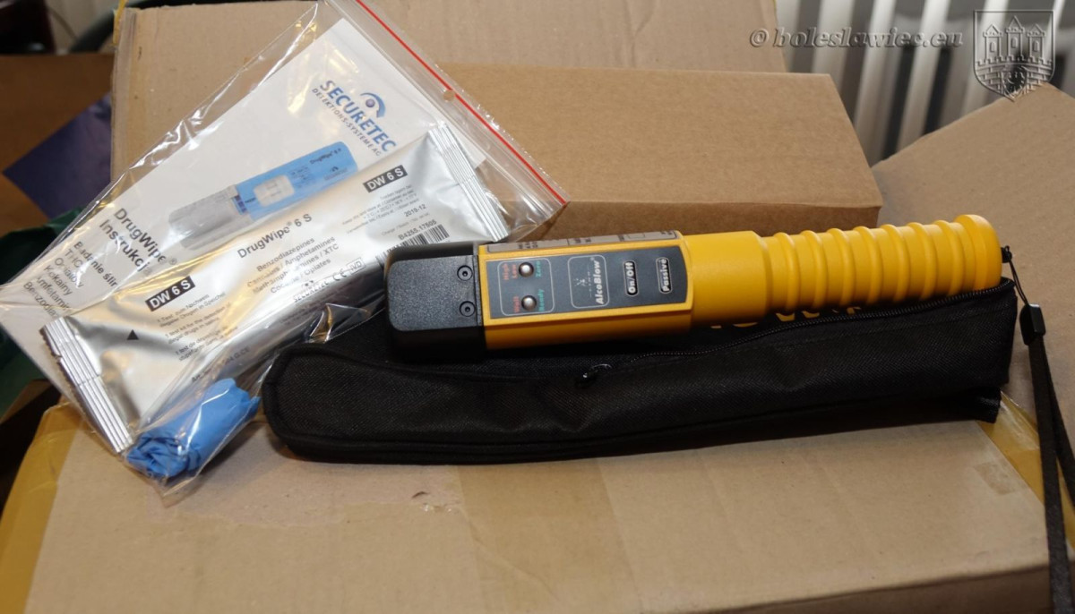 Sto narkotestów i pięć alkomatów dla bolesławieckiej