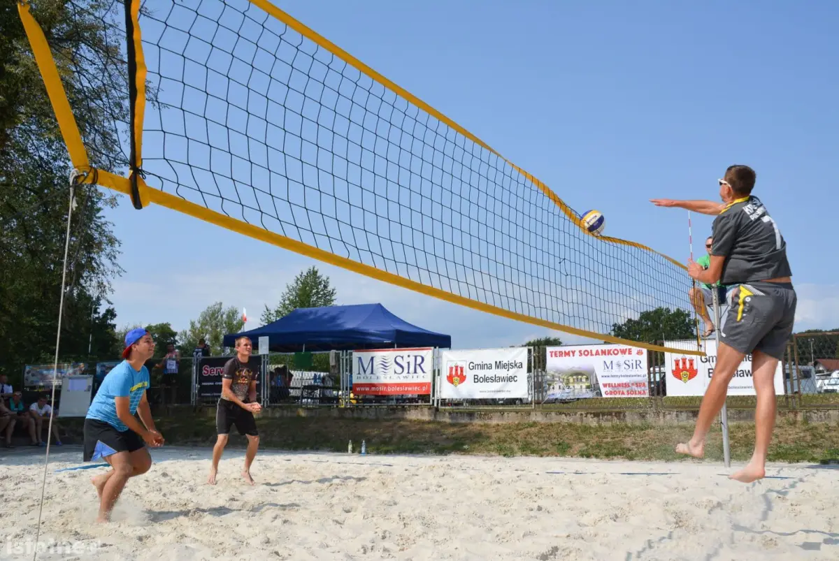 Strażacy, czyli znakomici siatkarze plażowi