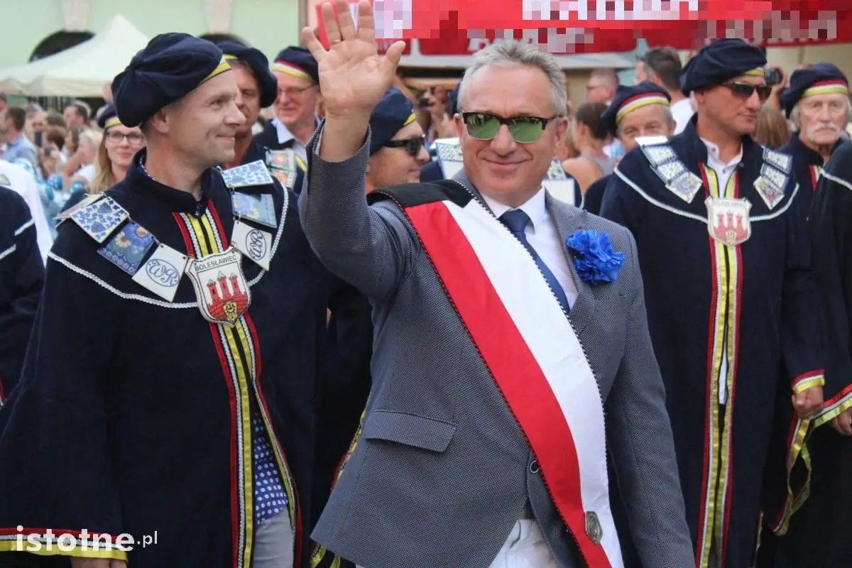 Barwna parada na Bolesławieckim Święcie Ceramiki