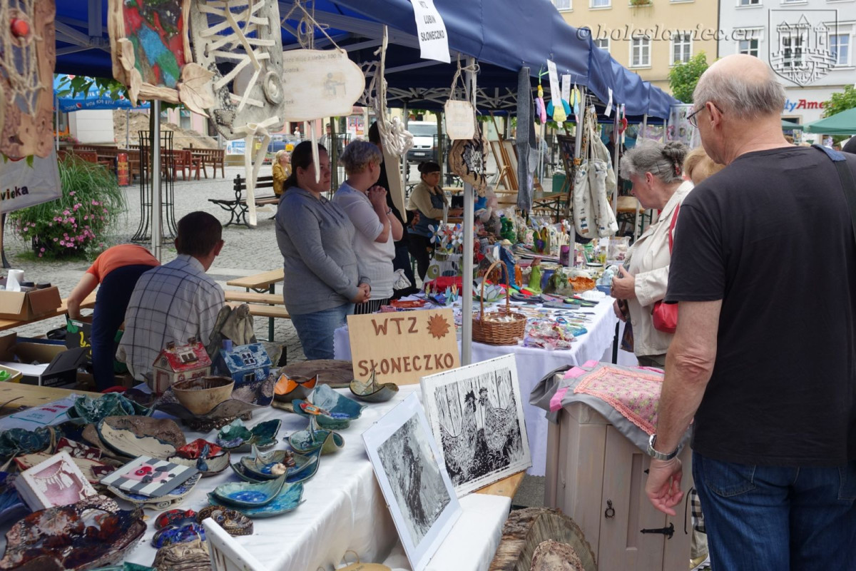 W Rynku trwają Targi Warsztatów Terapii Zajęciowej