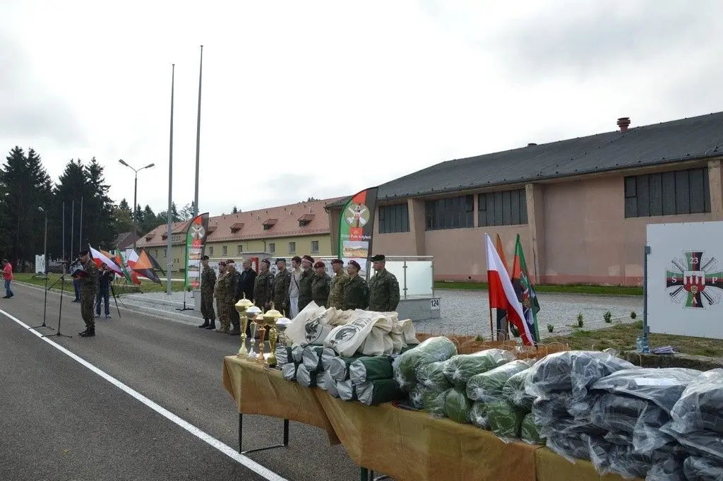 Przyszli żołnierze rywalizowali o puchar szefa MON-u