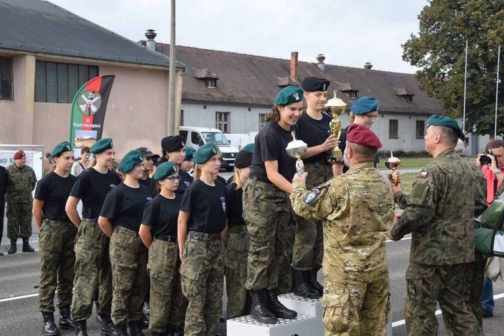 Przyszli żołnierze rywalizowali o puchar szefa MON-u