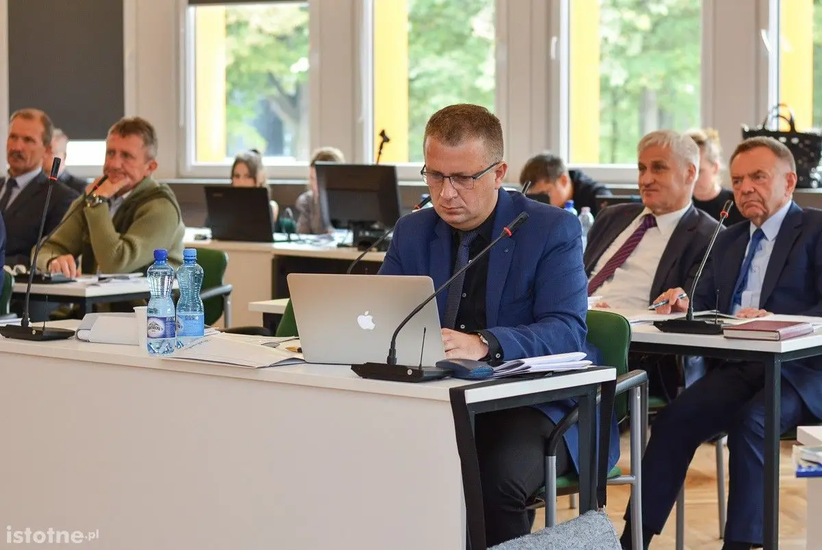 Sala obrad w okrąglaku przeszła niemałą metamorfozę