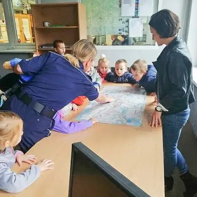 Przedszkolaki opanowały bolesławiecką komendę policji