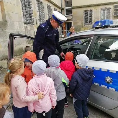Przedszkolaki opanowały bolesławiecką komendę policji