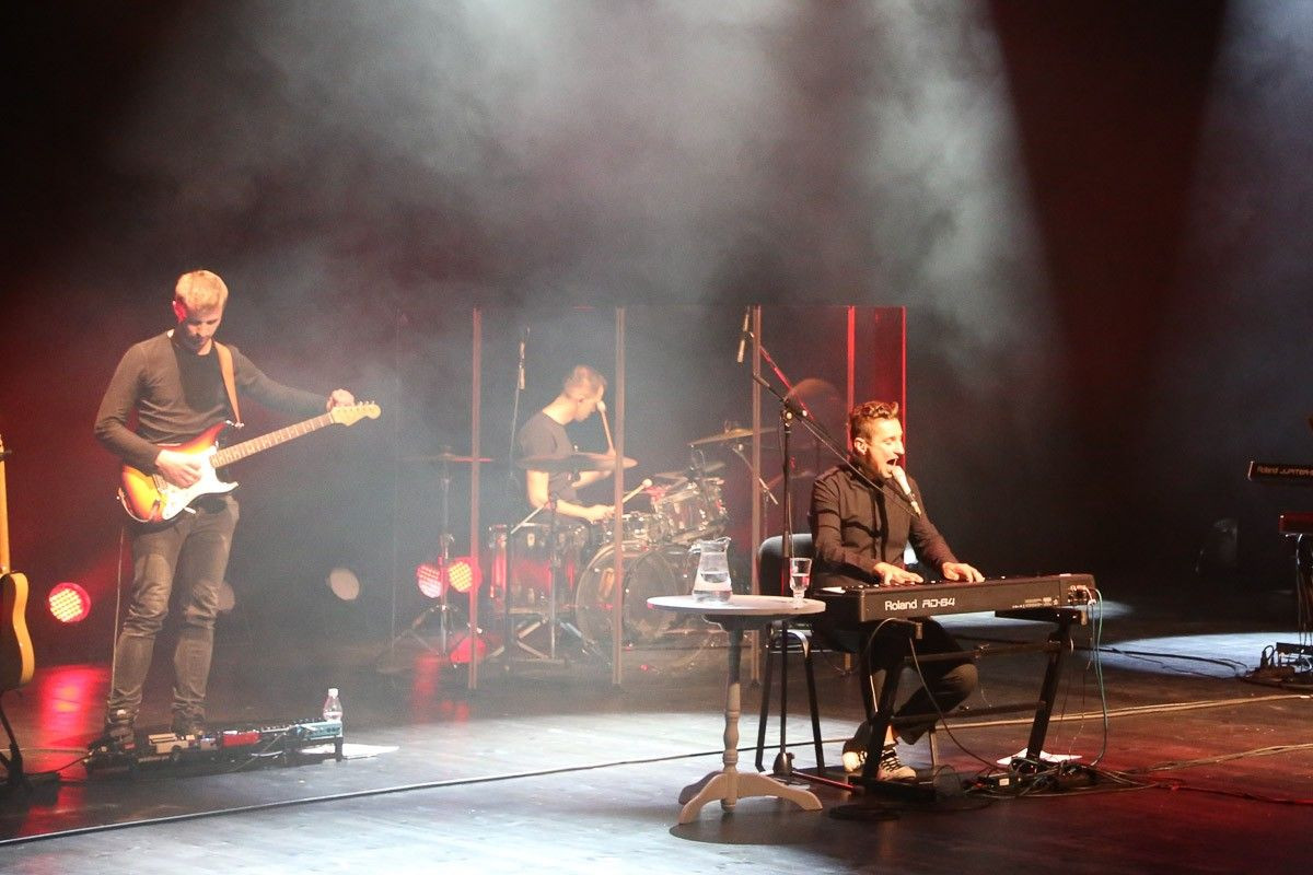 Janusz Radek, świetny koncert w sali Forum w Bolesławcu