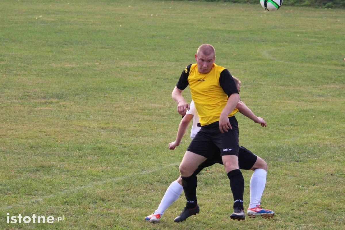 Twardy wygrywa w Iwinach