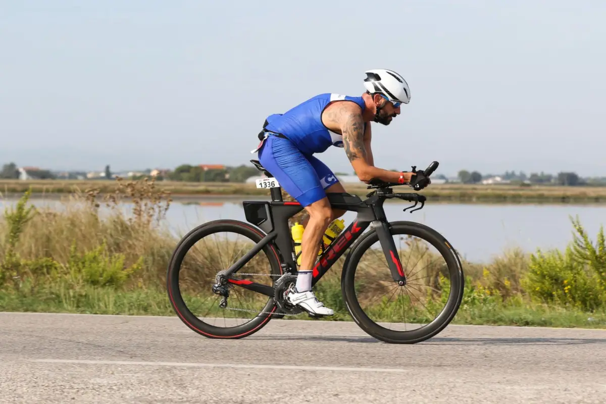 Mariusz Kozak ukończył triatlon we Włoszech