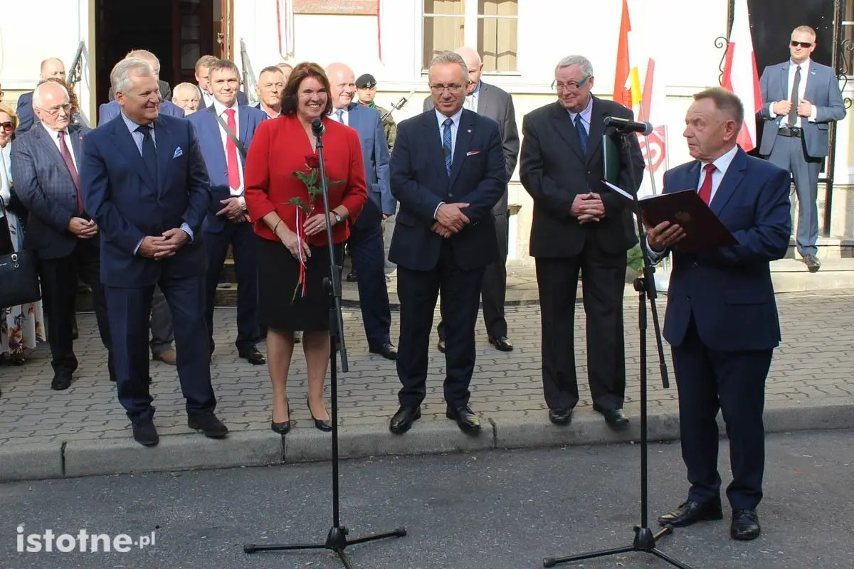 Odsłonięcie tablicy ku pamięci Jerzego Szmajdzińskiego