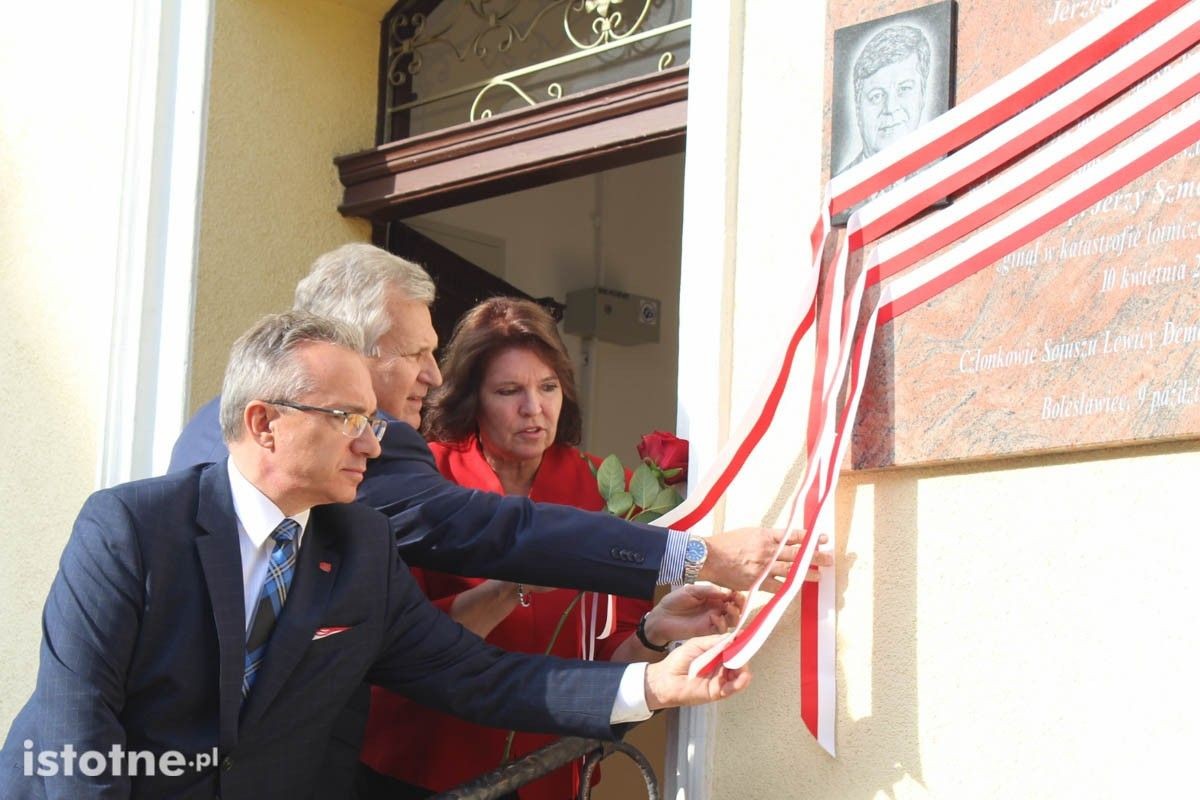 Odsłonięcie tablicy ku pamięci Jerzego Szmajdzińskiego