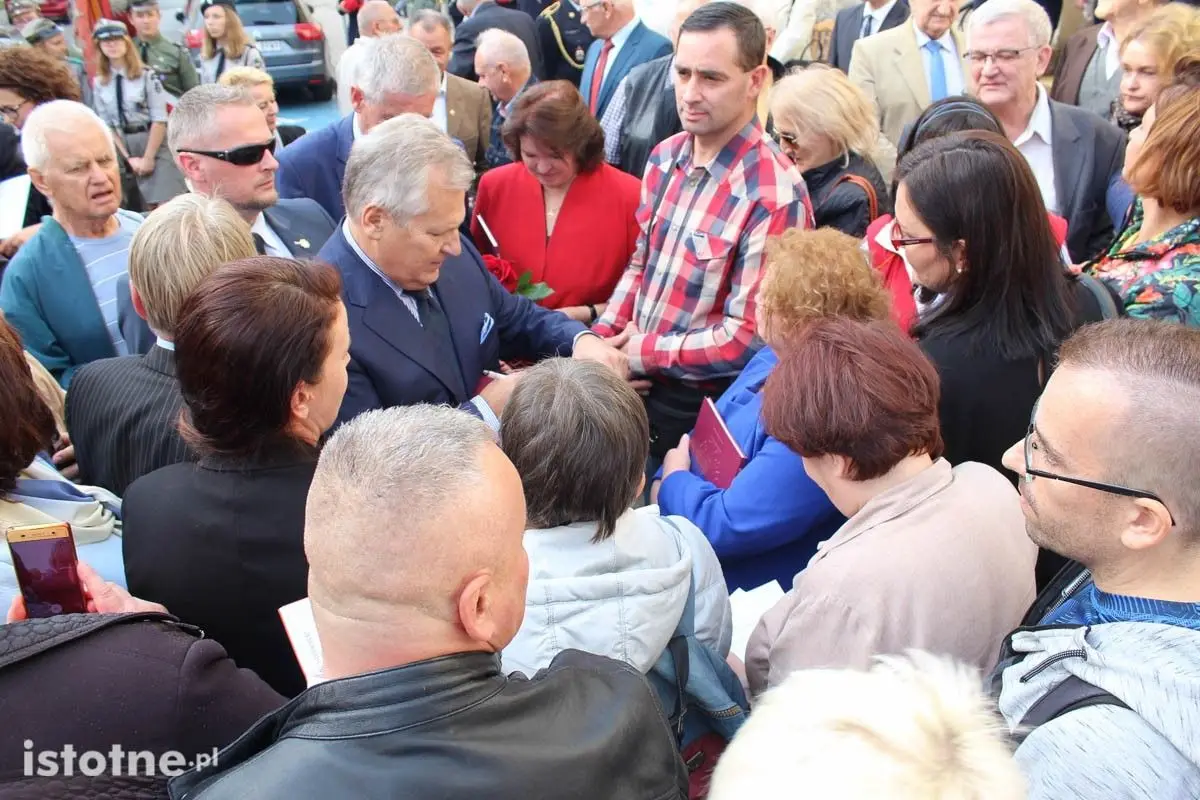 Odsłonięcie tablicy ku pamięci Jerzego Szmajdzińskiego