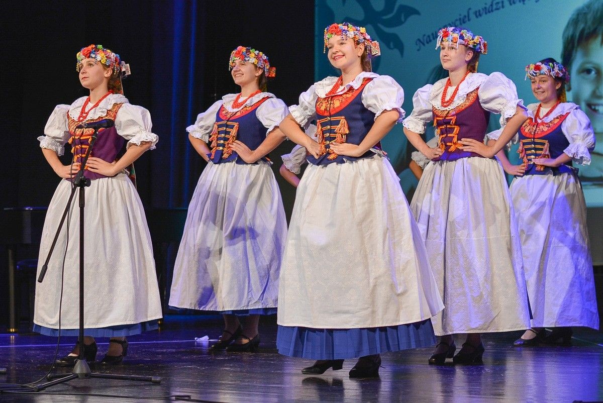 Najlepsi nauczyciele i dyrektorzy szkół powiatowych nagrodzeni