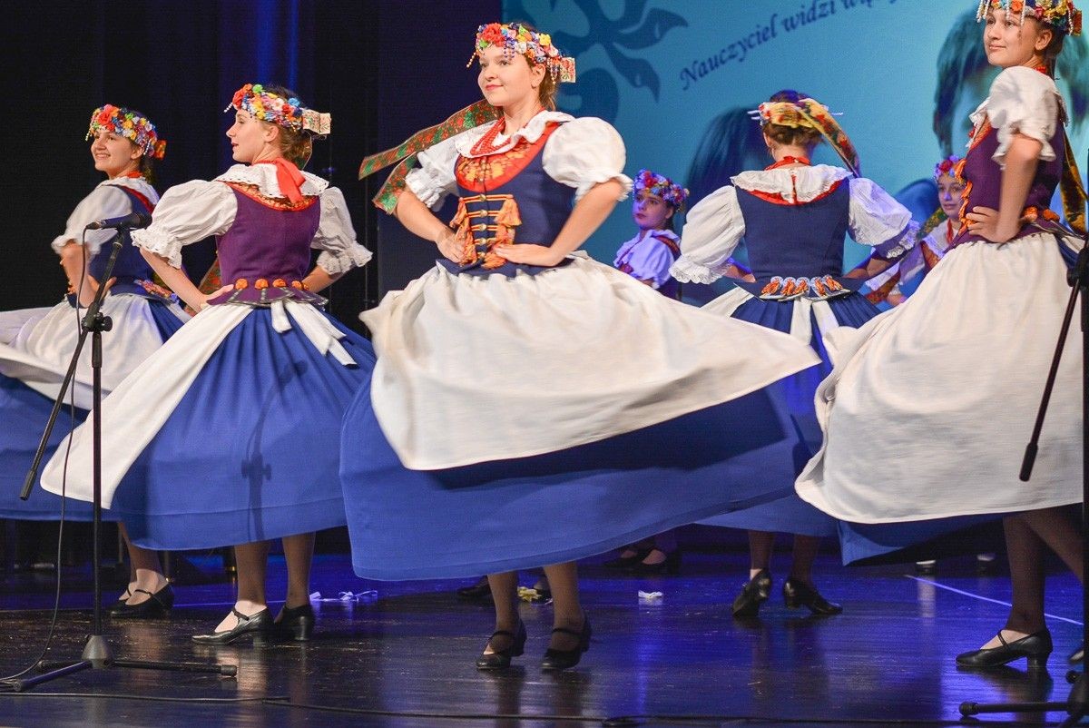 Najlepsi nauczyciele i dyrektorzy szkół powiatowych nagrodzeni