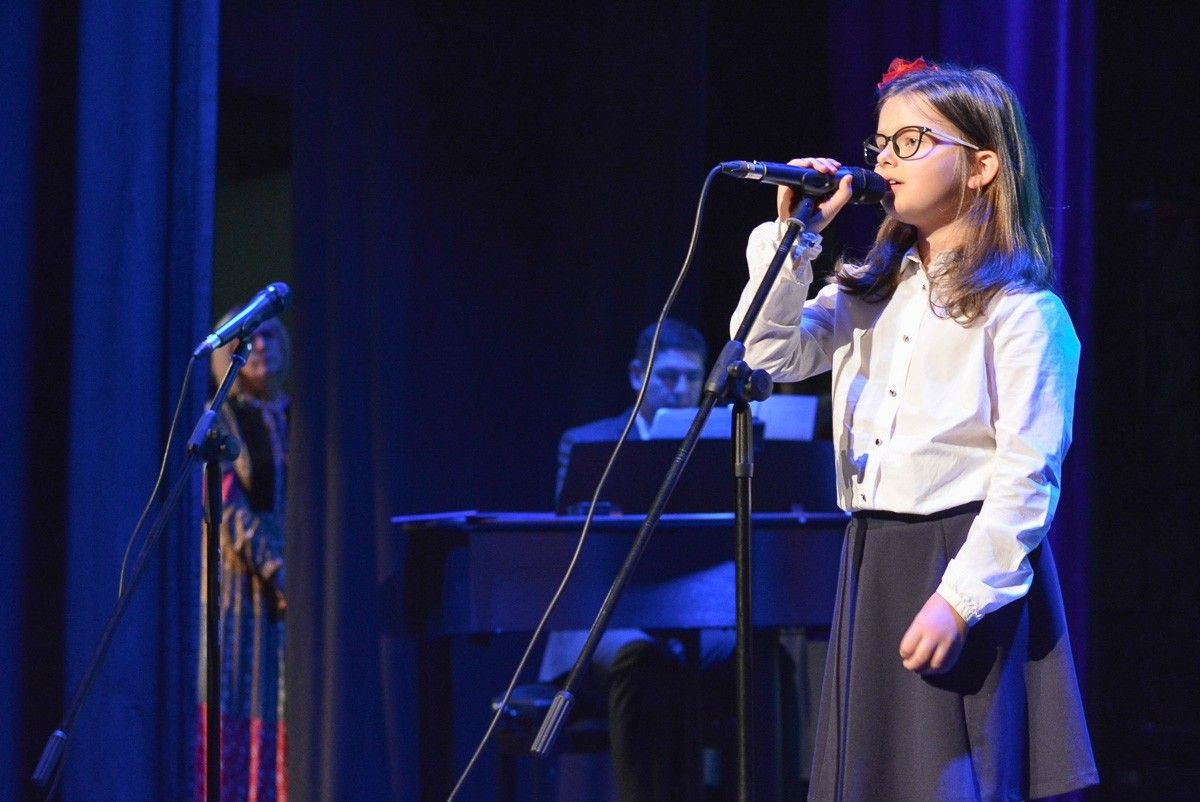 Najlepsi nauczyciele i dyrektorzy szkół powiatowych nagrodzeni