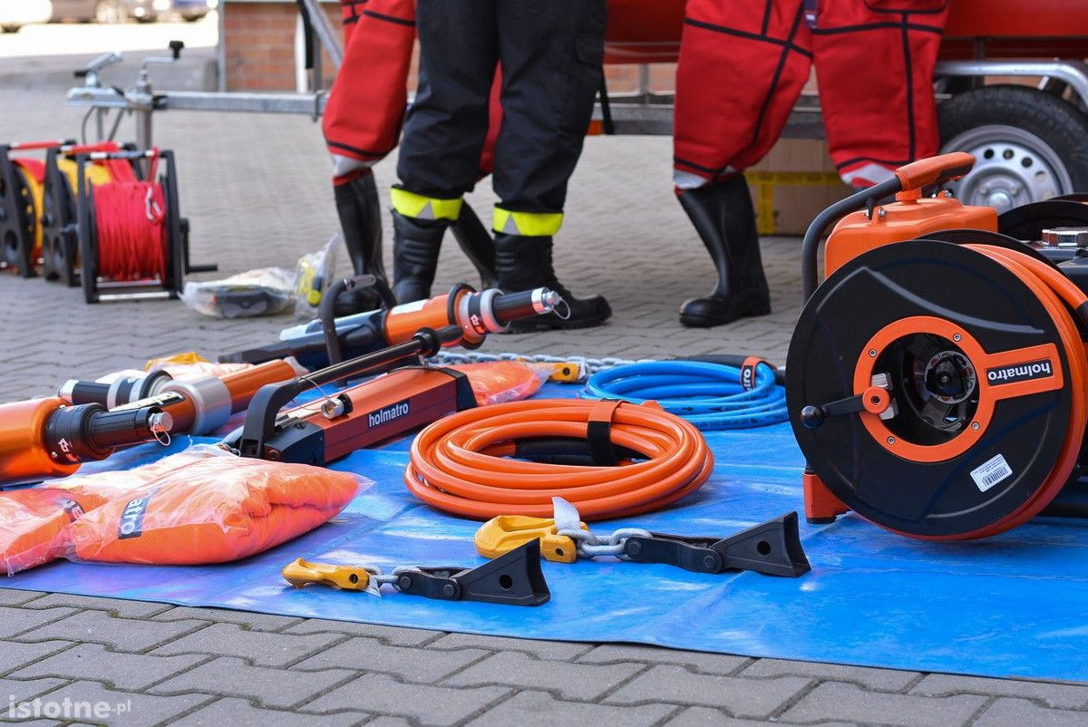 Strażacy z powiatu bolesławieckiego z nowym sprzętem