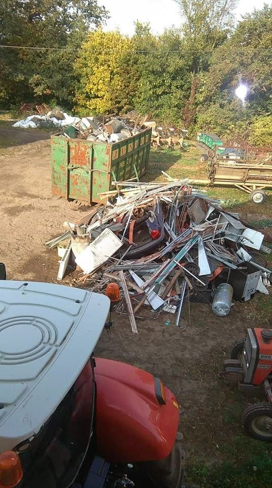 Strażacy z Trzebienia zorganizowali zbiórkę… złomu. Cel? Zakup sprzętu ratowniczego