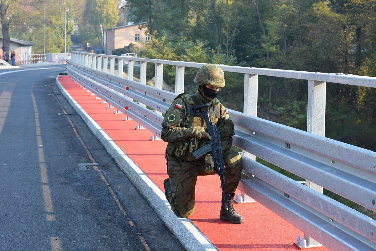 Największa inwestycja w historii Powiatu otwarta! Są wytrzymałe mosty w Świętoszowie