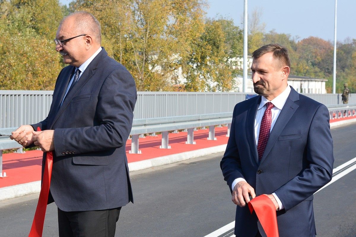 Największa inwestycja w historii Powiatu otwarta! Są wytrzymałe mosty w Świętoszowie