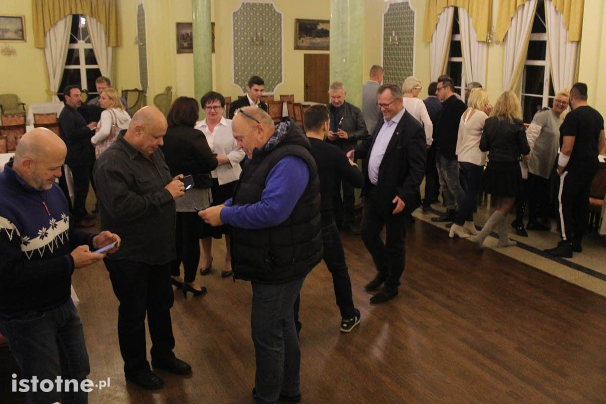 Zdjęcia ze sztabu Piotra Romana