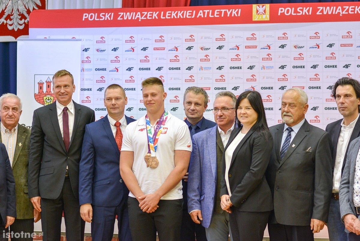 Oficjalne powitanie Gracjana Kozaka w I LO