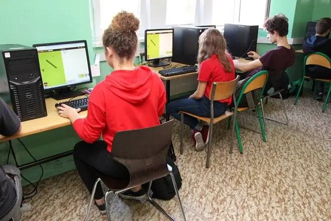CodeWeek w bolesławieckim „Elektroniku”