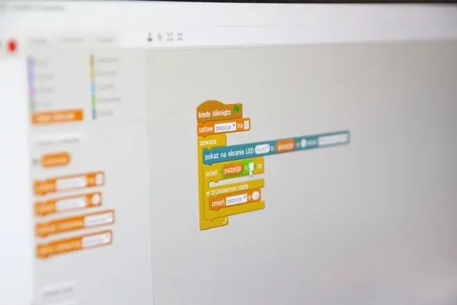 CodeWeek w bolesławieckim „Elektroniku”