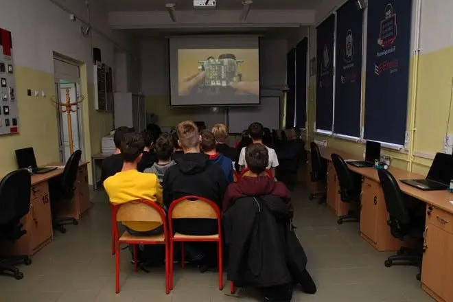 CodeWeek w bolesławieckim „Elektroniku”