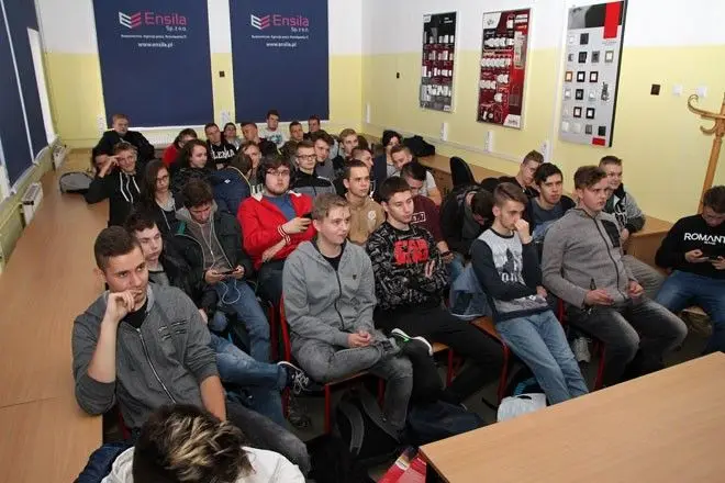 CodeWeek w bolesławieckim „Elektroniku”