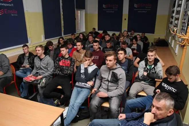 CodeWeek w bolesławieckim „Elektroniku”