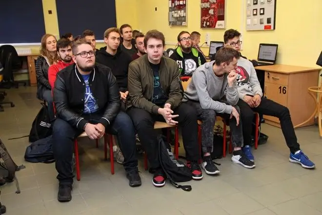 CodeWeek w bolesławieckim „Elektroniku”