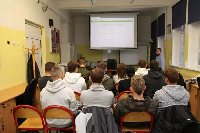 CodeWeek w bolesławieckim „Elektroniku”