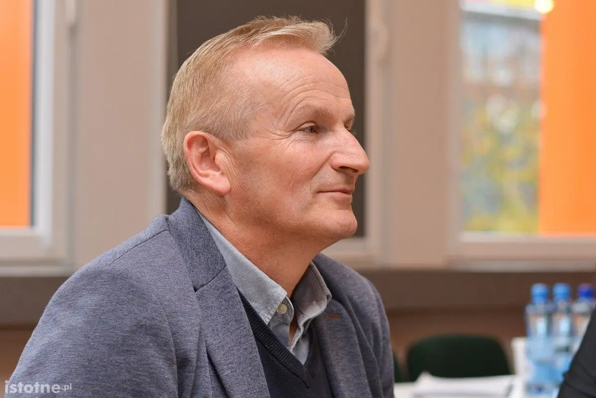Trwa przedostatnie posiedzenie Rady Powiatu tej kadencji