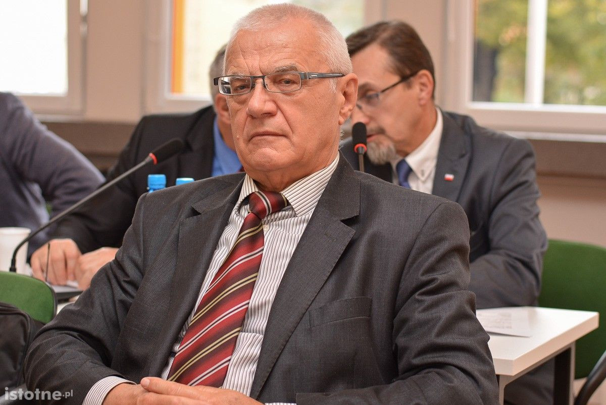 Trwa przedostatnie posiedzenie Rady Powiatu tej kadencji