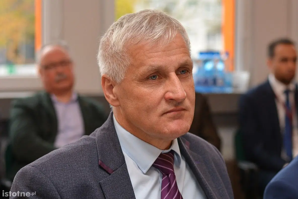 Trwa przedostatnie posiedzenie Rady Powiatu tej kadencji
