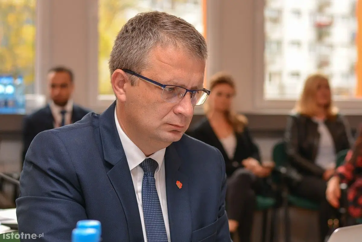 Trwa przedostatnie posiedzenie Rady Powiatu tej kadencji