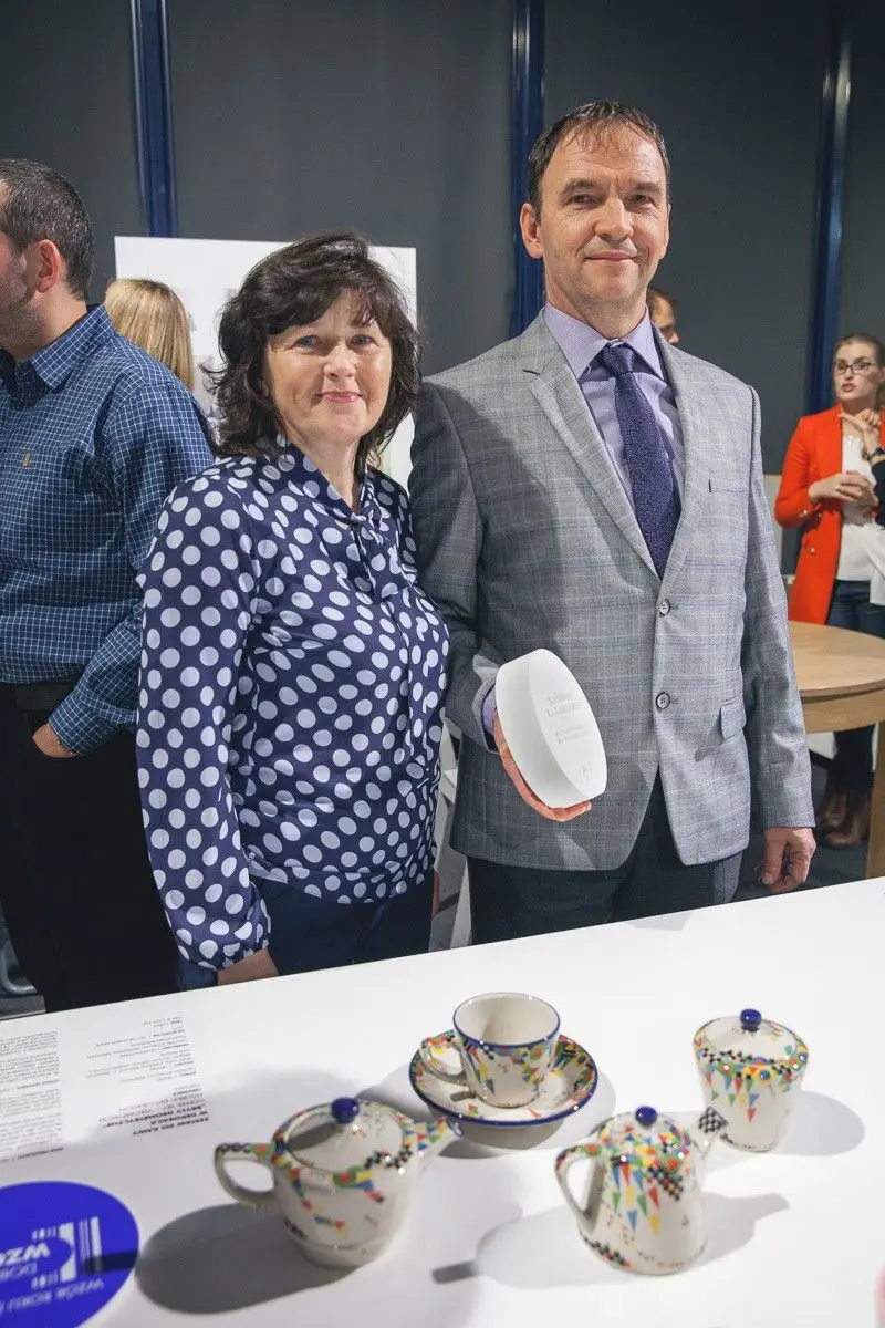 Ceramika Artystyczna – Spółdzielnia Rękodzieła Artystycznego w Bolesławcu uhonorowana nagrodą Ministra Kultury i Dziedzictwa Narodowego Piotra Glińskiego