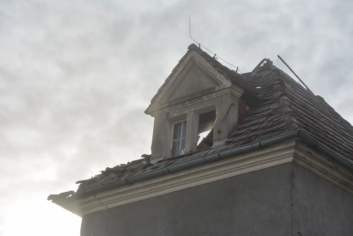 Burzą stary oddział zakaźny. Rusza budowa bloku operacyjnego w szpitalu powiatowym